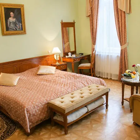 Bristol Kralovska 4* كارلوفي فاري